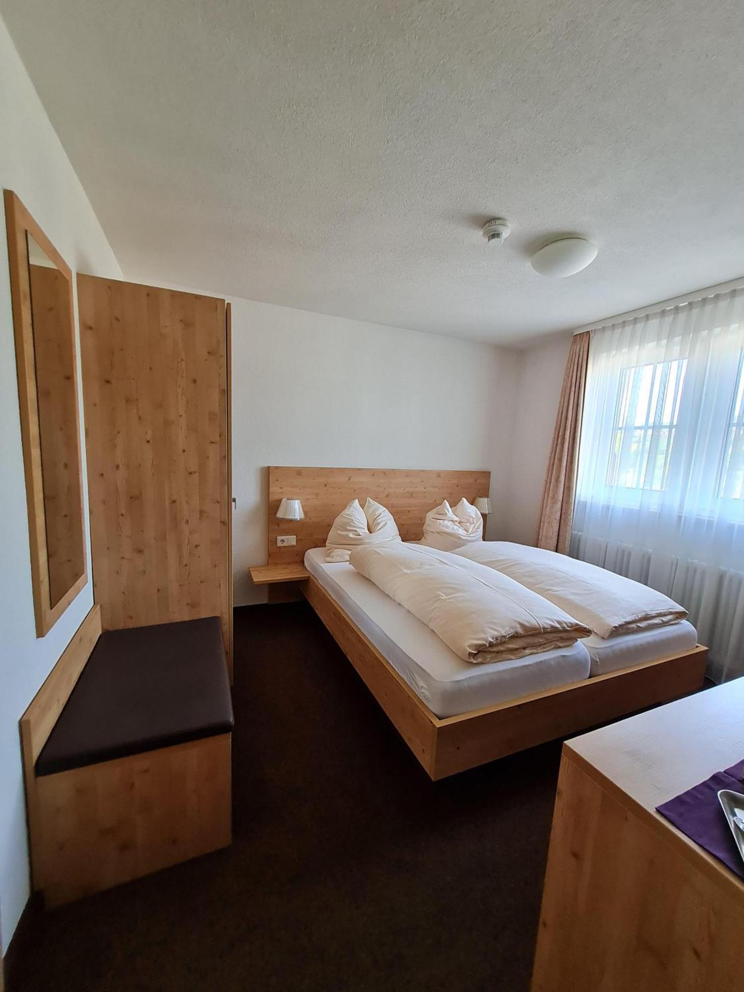 Gasthaus Zum Kranz Lörrach Oda fotoğraf
